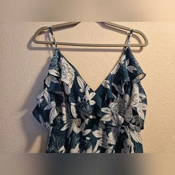 Bardot dress tiered ruffle Maxi dress with spaghetti straps, size Medium/8. New! - Picture 3 of 9